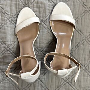 Elegant White Strappy Sandals